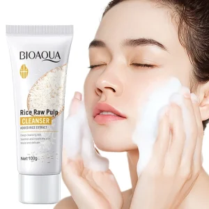 bioaqua rice raw pulp whitening facial cleanser 100g (all skin type)
